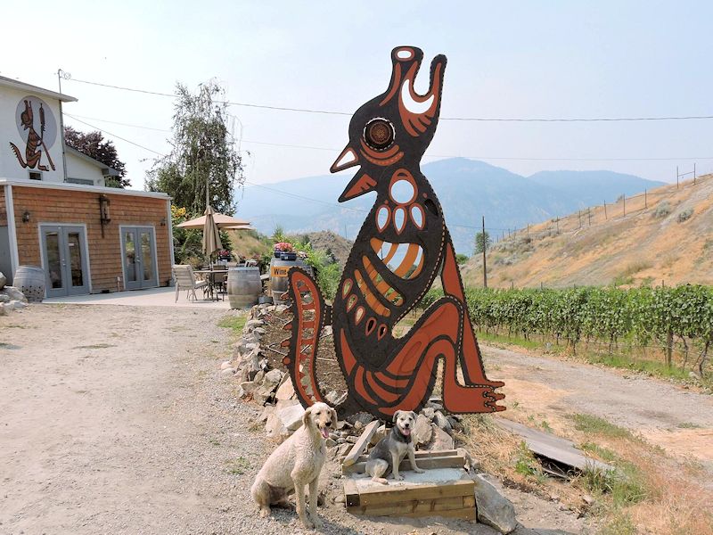 Howling bluff Estate Winery